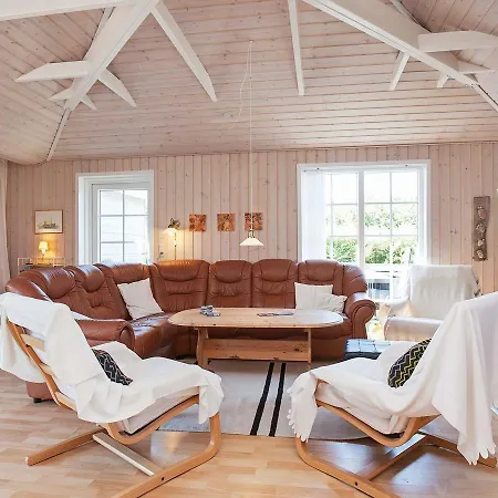 Holiday V Ferienhaus *